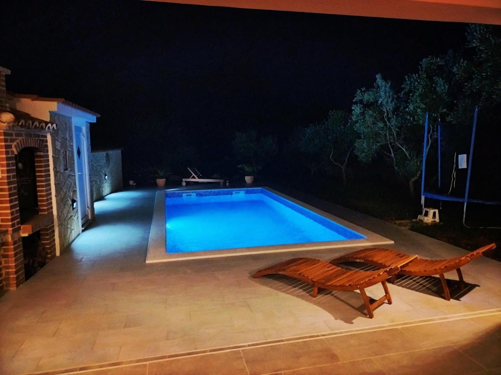 Vacation House Ulika Gabonjin Εξωτερικό φωτογραφία