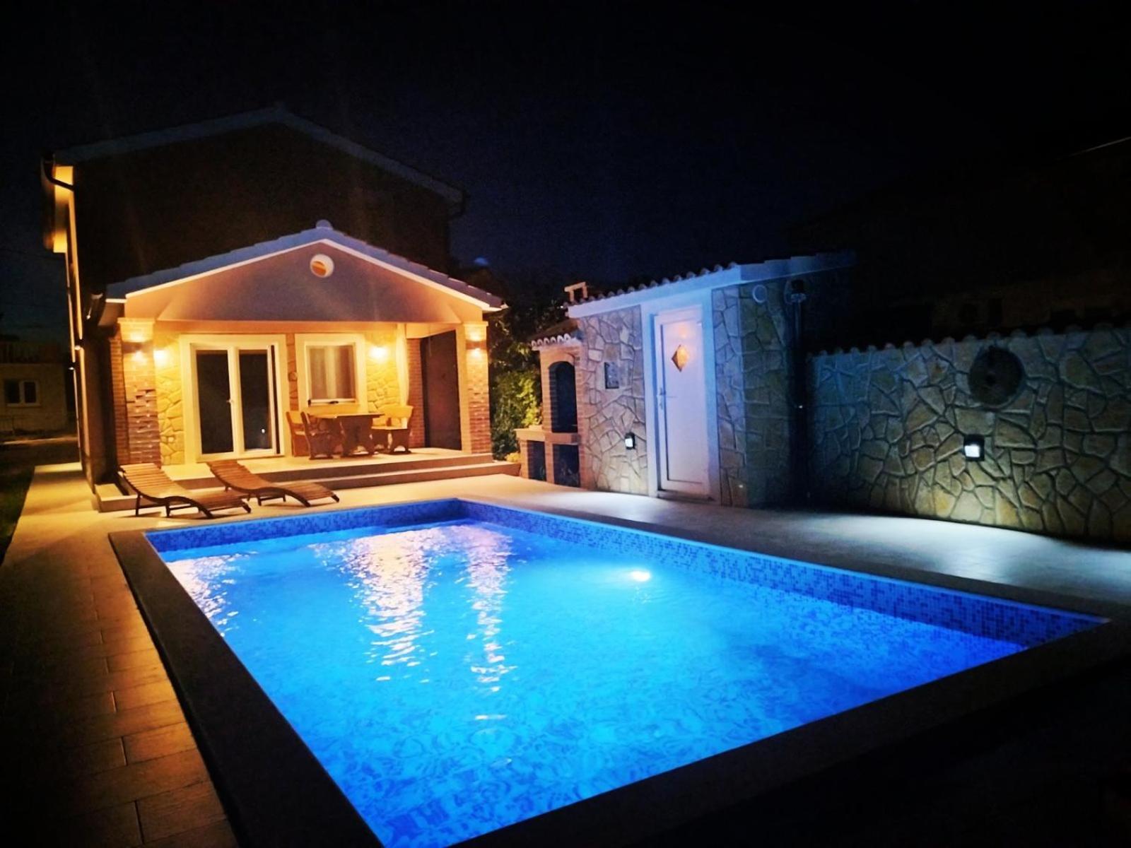 Vacation House Ulika Gabonjin Εξωτερικό φωτογραφία